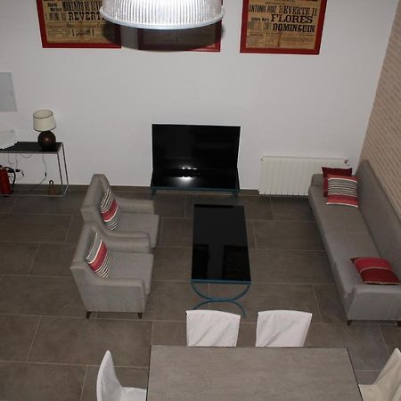 Cozy & Modern Apartment Hombre De Piedra Sevilla Kültér fotó