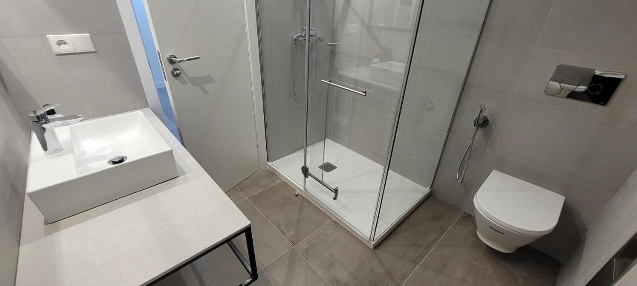 Cozy & Modern Apartment Hombre De Piedra Sevilla Kültér fotó